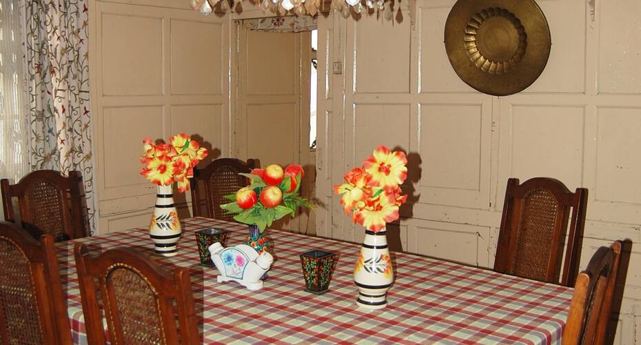 Ajazz House Boat, Srinagar 4